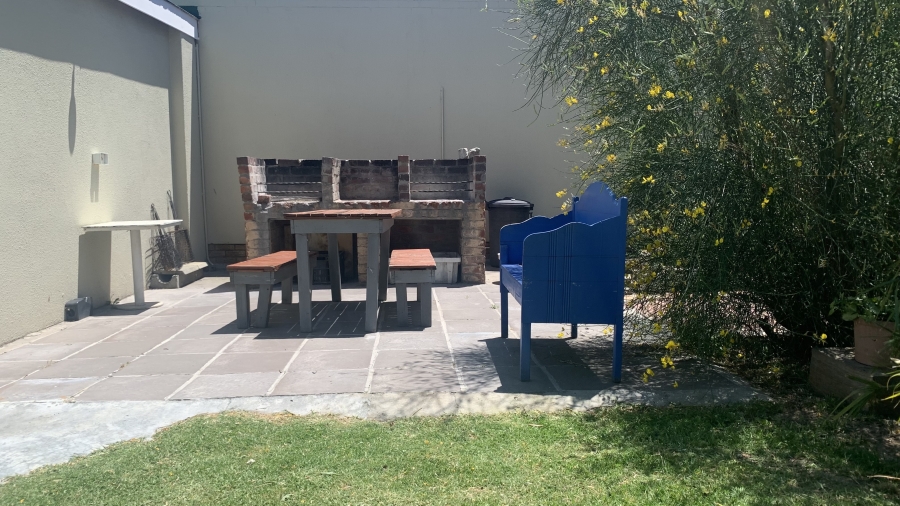 2 Bedroom Property for Sale in Somerset West Western Cape